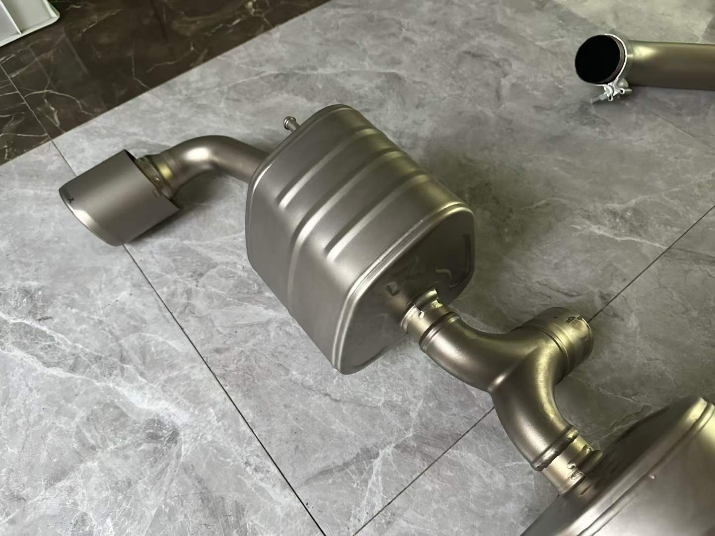 🇸🇰 Toyota GR Yaris Akrapovič Titanium Evolution Line Exhaust System w/ tips - Pre-owned